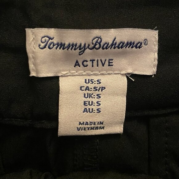 Tommy Bahama Active Women's Shorts 9" Bermuda Black Zip Front Pockets Size S NWT - Picture 14 of 16